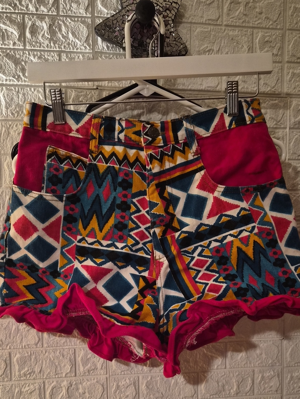 vintage jean outfit ruffle shorts